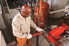 Эксплуатация ключа трубного прямого Ridgid Heavy Duty 60" Эксплуатация ключа трубного прямого Ridgid Heavy Duty 60"