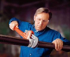 Эксплуатация прямого трубного ключа Ridgid Heavy Duty 60" Эксплуатация прямого трубного ключа Ridgid Heavy Duty 60"