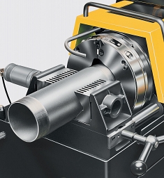 Нарезание резьбы резьбонарезным станком Rems Unimat 77 Нарезание резьбы резьбонарезным станком Rems Unimat 77