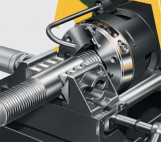 Нарезка резьбы резьбонарезным станком Rems Unimat 75 Нарезка резьбы резьбонарезным станком Rems Unimat 75